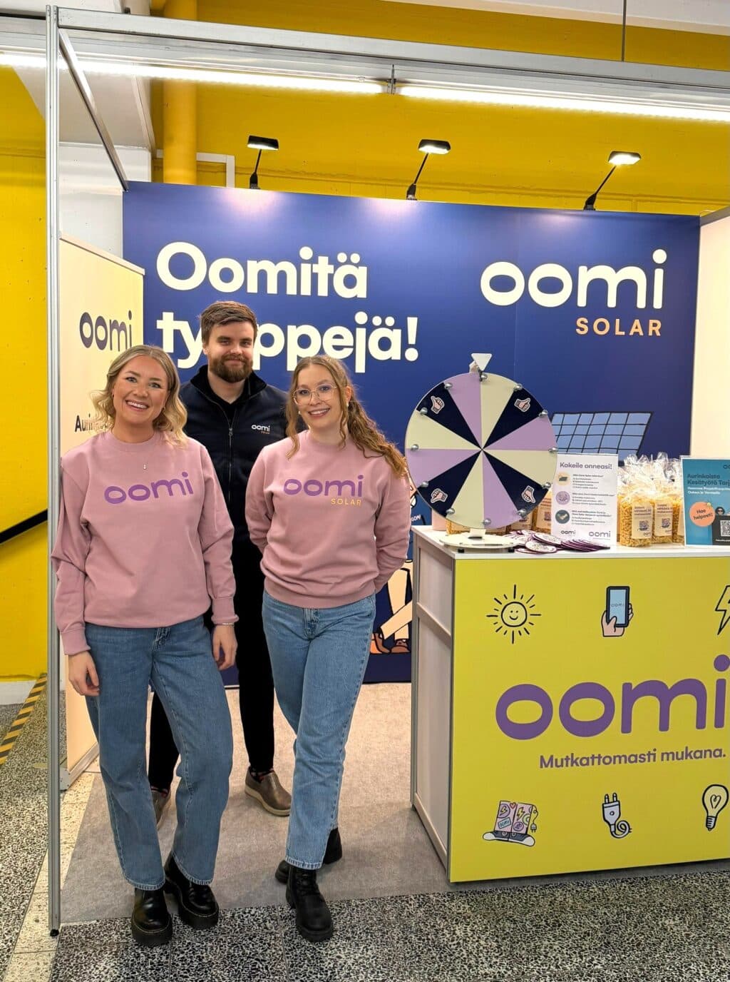 Oomi ja Oomi Solar tänään mukana Oulun yliopistolla Pestipäivillä! Tervetuloa ständille juttelemaan kesätyömahdollisuuksista. 🤩 Oomilaisia paikalla klo 15 asti.#oomi #oomilaiset #oomisolar